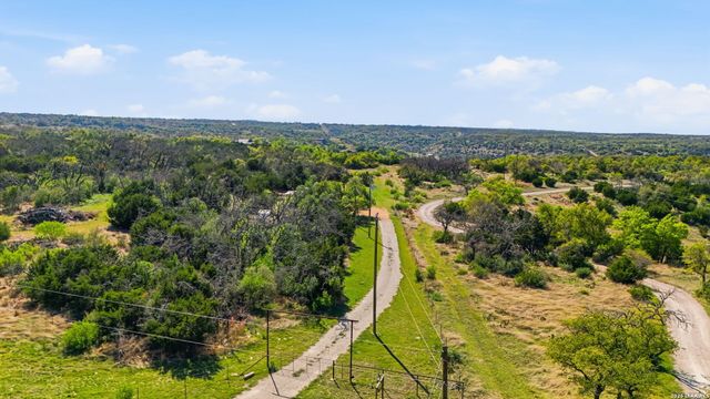 3035 Keese, Fredericksburg, TX 78624