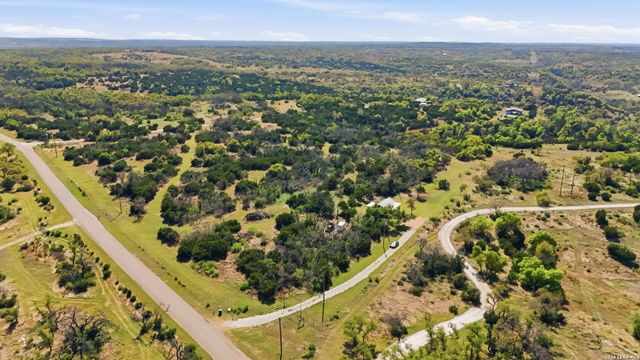 3035 Keese, Fredericksburg, TX 78624