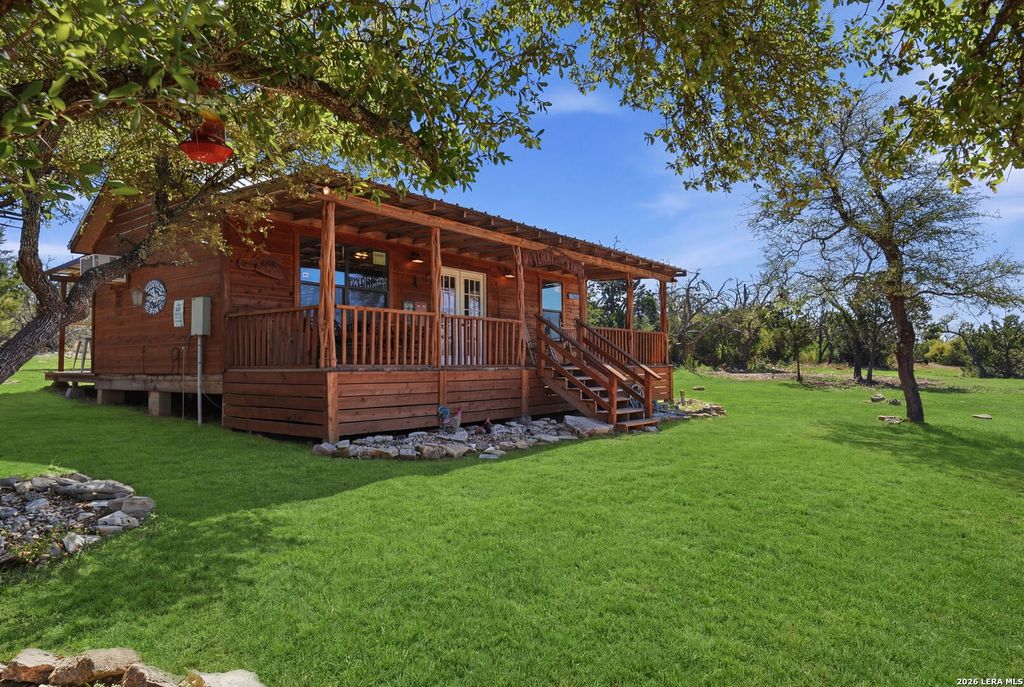 3035 Keese, Fredericksburg, TX 78624