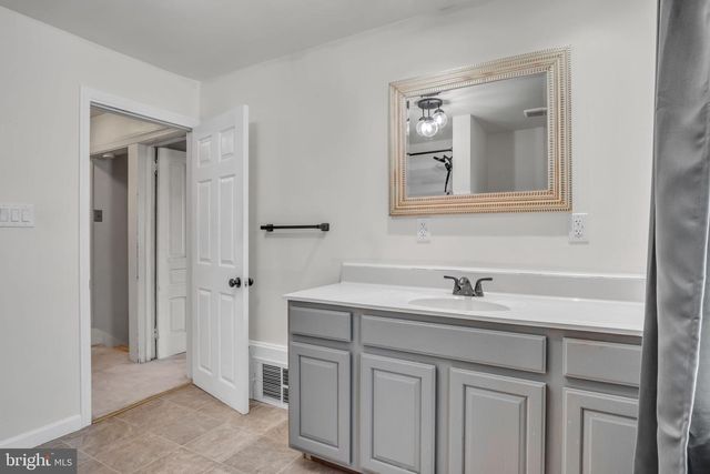 1948 W TRINDLE ROAD, Carlisle, PA 17013