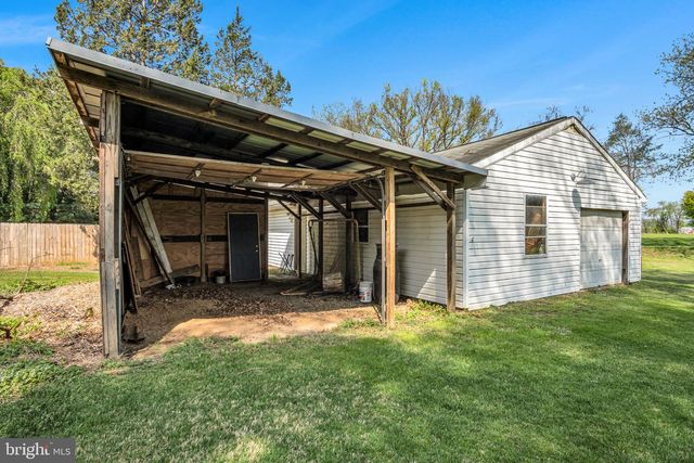 1948 W TRINDLE ROAD, Carlisle, PA 17013