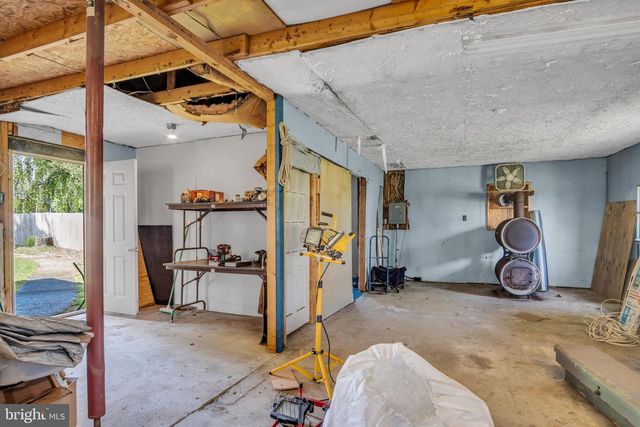 1948 W TRINDLE ROAD, Carlisle, PA 17013