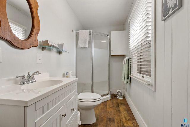 2003 Pondside Ln Lane, Rock Valley, IA 51247
