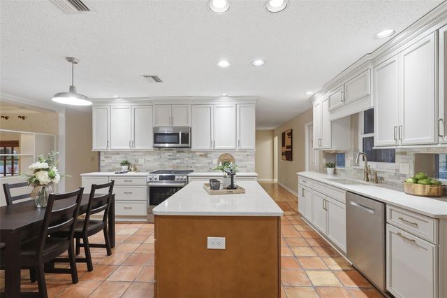 1650 E UNIVERSITY AVENUE, Orange City, FL 32763