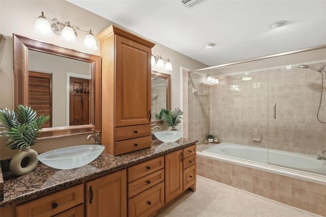1650 E UNIVERSITY AVENUE, Orange City, FL 32763