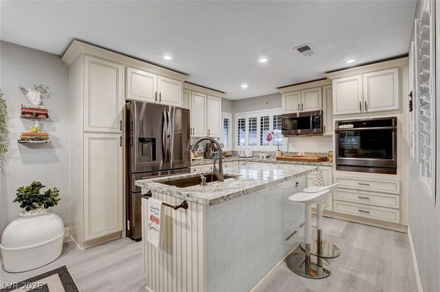 4425 Woodpine Drive 105, Las Vegas, NV 89119