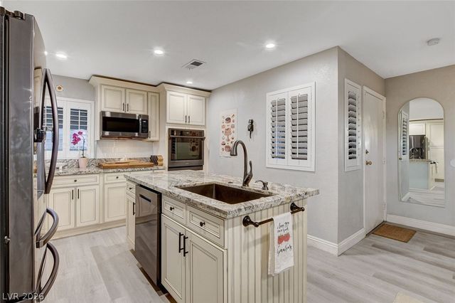 4425 Woodpine Drive 105, Las Vegas, NV 89119