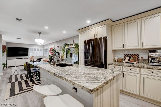 4425 Woodpine Drive 105, Las Vegas, NV 89119