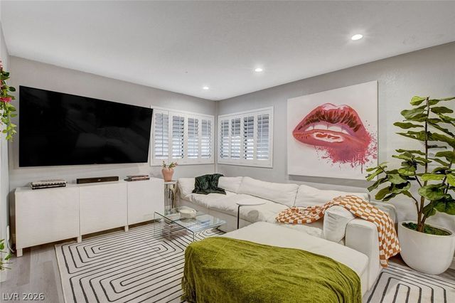 4425 Woodpine Drive 105, Las Vegas, NV 89119