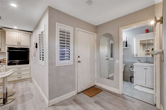 4425 Woodpine Drive 105, Las Vegas, NV 89119