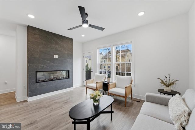 10820 WILLOW TER, Fairfax, VA 22031