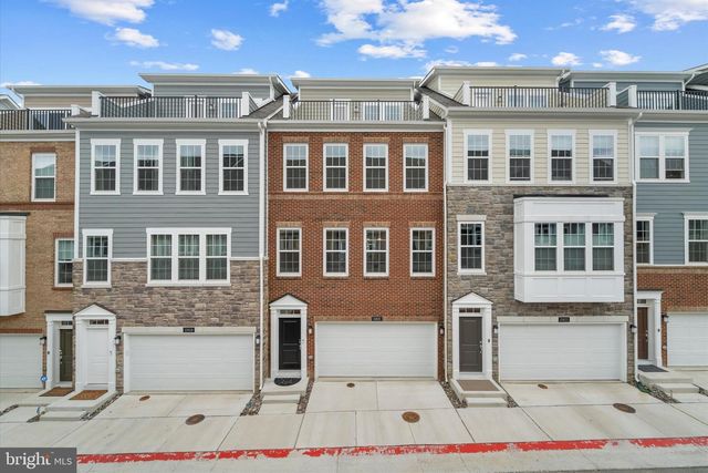 10820 WILLOW TER, Fairfax, VA 22031