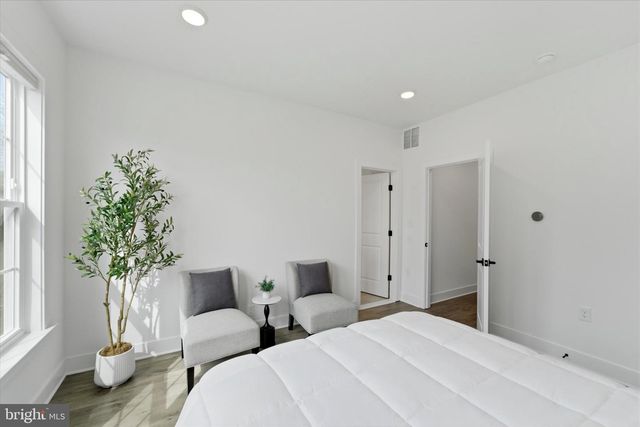 10820 WILLOW TER, Fairfax, VA 22031