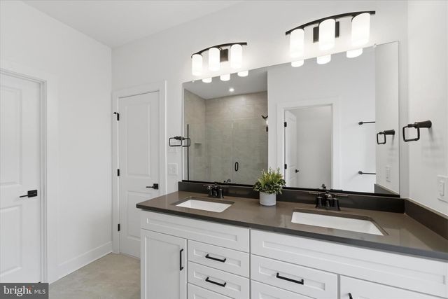 10820 WILLOW TER, Fairfax, VA 22031