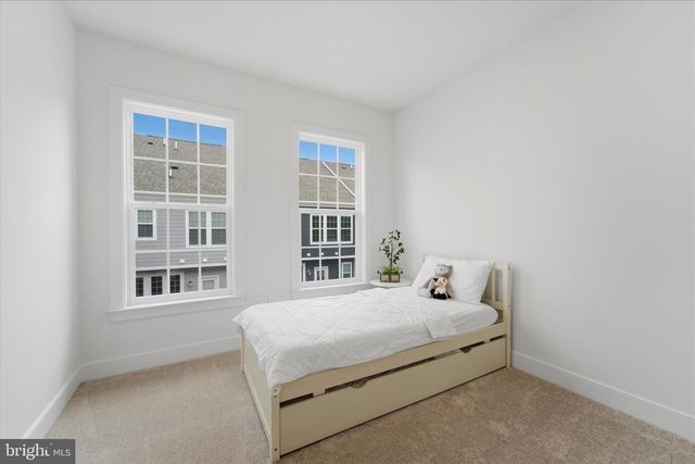 10820 WILLOW TER, Fairfax, VA 22031