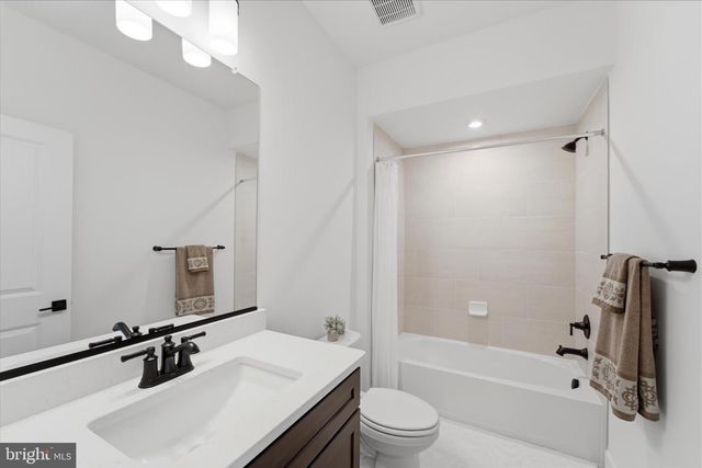 10820 WILLOW TER, Fairfax, VA 22031