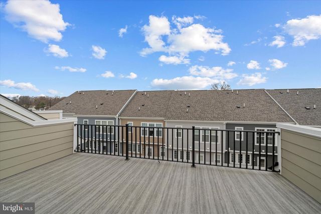 10820 WILLOW TER, Fairfax, VA 22031