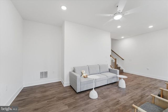 10820 WILLOW TER, Fairfax, VA 22031