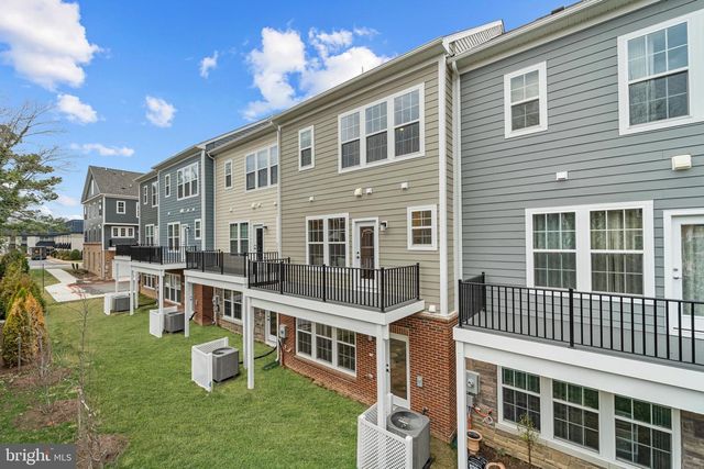 10820 WILLOW TER, Fairfax, VA 22031