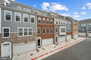 10820 WILLOW TER, Fairfax, VA 22031