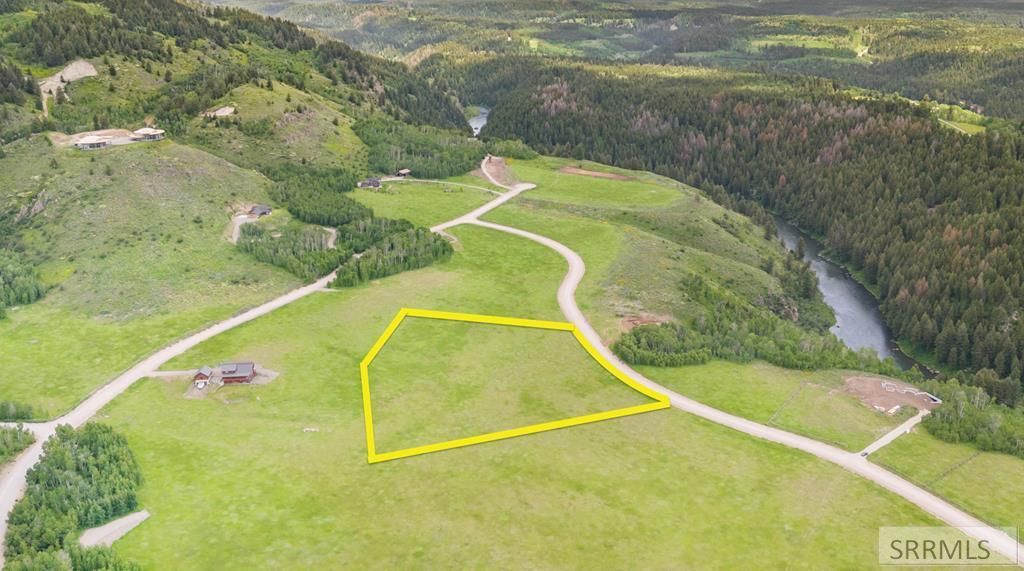 1641 Royal Coachman Drive, Ashton, ID 83420