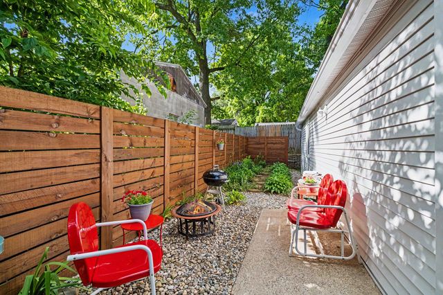 2628 Longstreet Avenue SW, Wyoming, MI 49509