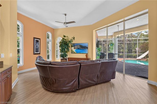 5771 Dogwood WAY, Naples, FL 34116