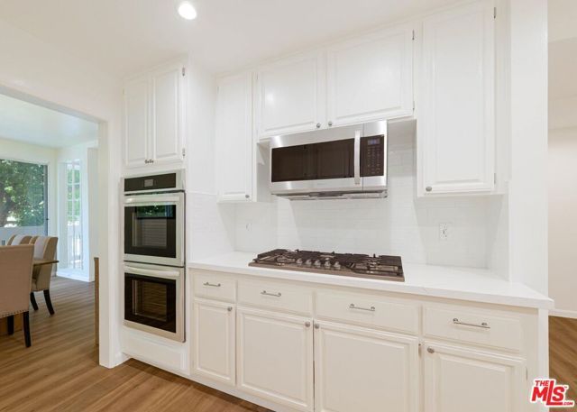 4346 Redwood Avenue A101, Marina Del Rey, CA 90292