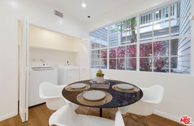 4346 Redwood Avenue A101, Marina Del Rey, CA 90292