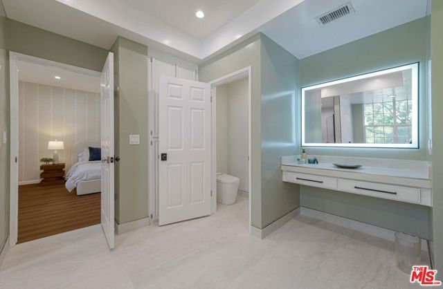 4346 Redwood Avenue A101, Marina Del Rey, CA 90292
