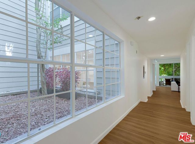 4346 Redwood Avenue A101, Marina Del Rey, CA 90292