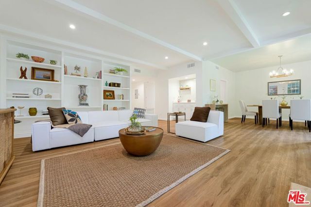 4346 Redwood Avenue A101, Marina Del Rey, CA 90292