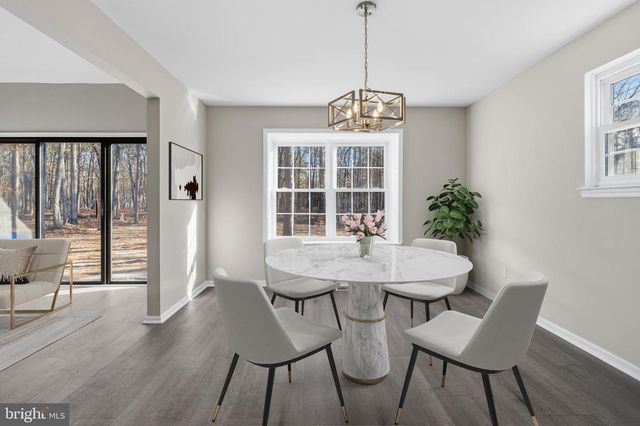 221 OAK LN, Tabernacle, NJ 08088