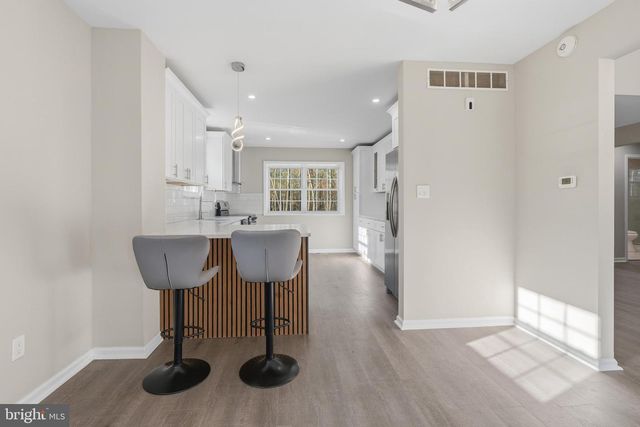 221 OAK LN, Tabernacle, NJ 08088