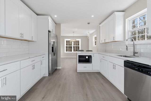 221 OAK LN, Tabernacle, NJ 08088
