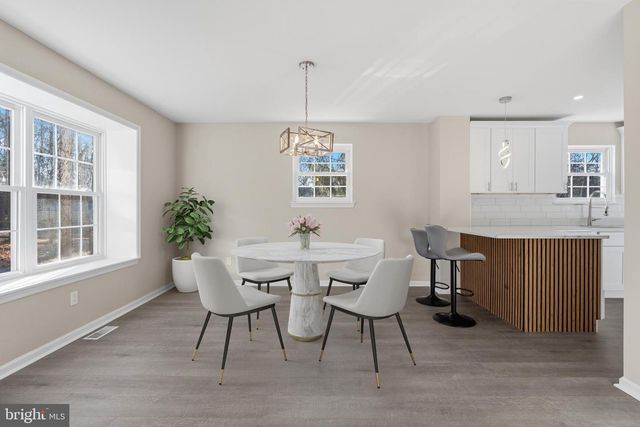 221 OAK LN, Tabernacle, NJ 08088