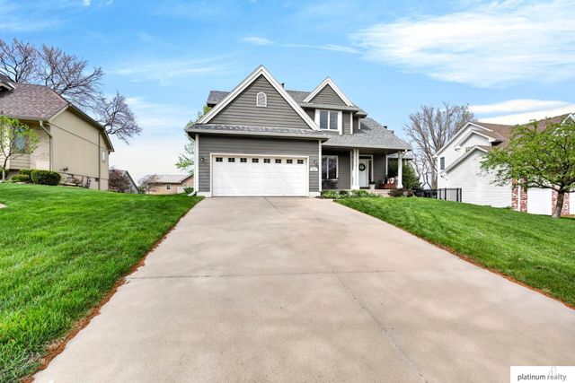 4504 Mark Street, Papillion, NE 68133