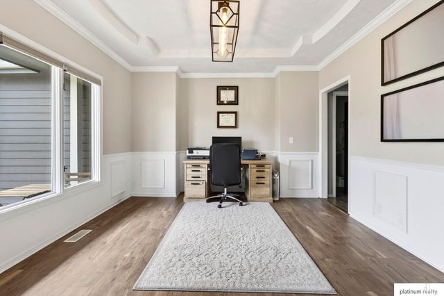 4504 Mark Street, Papillion, NE 68133