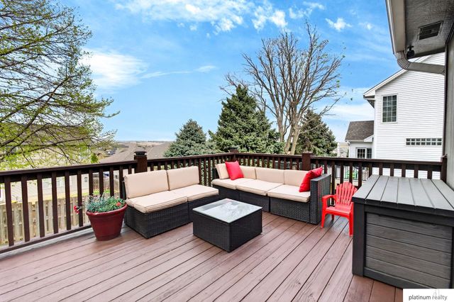 4504 Mark Street, Papillion, NE 68133