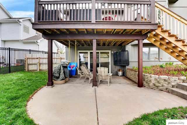 4504 Mark Street, Papillion, NE 68133