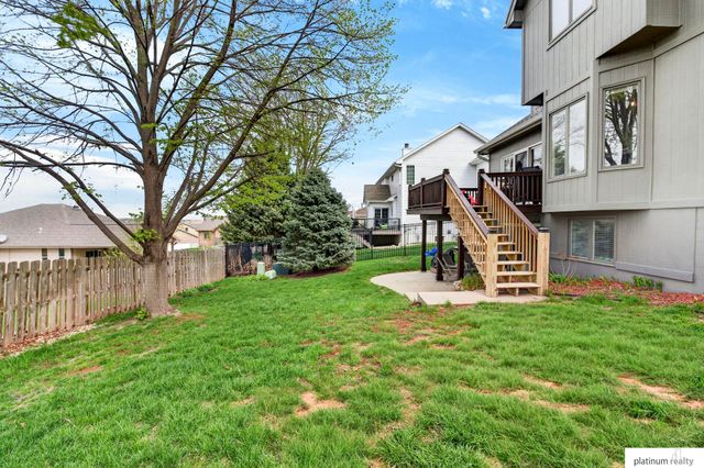 4504 Mark Street, Papillion, NE 68133