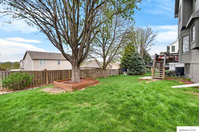 4504 Mark Street, Papillion, NE 68133