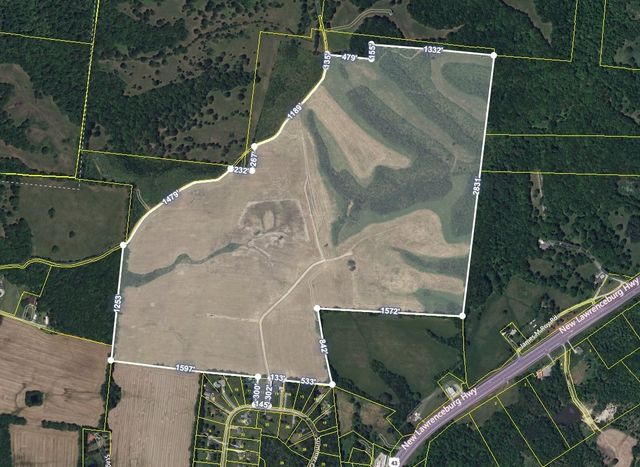 2505 Summer Oaks Cir, Summertown, TN 38483