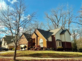 44000 Settlers Creek Court, Novi, MI 48375