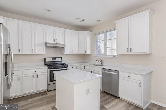 21491 RUSTY BLACKHAW SQ, Sterling, VA 20164