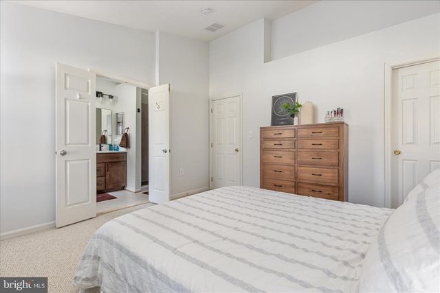 21491 RUSTY BLACKHAW SQ, Sterling, VA 20164