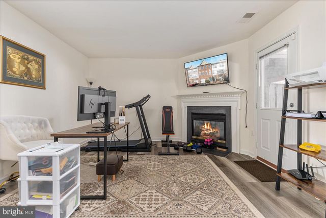 21491 RUSTY BLACKHAW SQ, Sterling, VA 20164