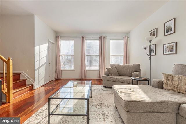 21491 RUSTY BLACKHAW SQ, Sterling, VA 20164