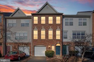 21491 RUSTY BLACKHAW SQ, Sterling, VA 20164