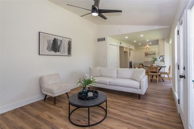 2213 Havenwood Drive, Arlington, TX 76018